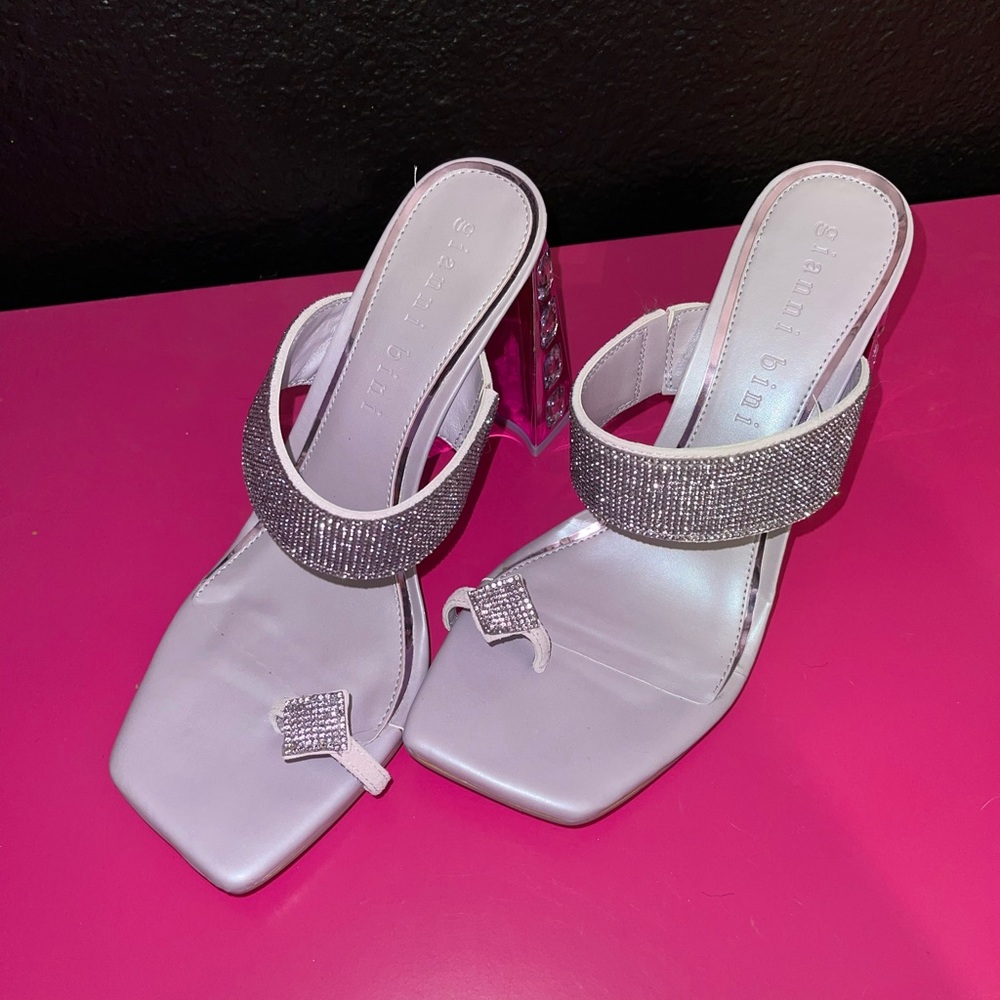 NWOT Gianni Bini rhinestone heels